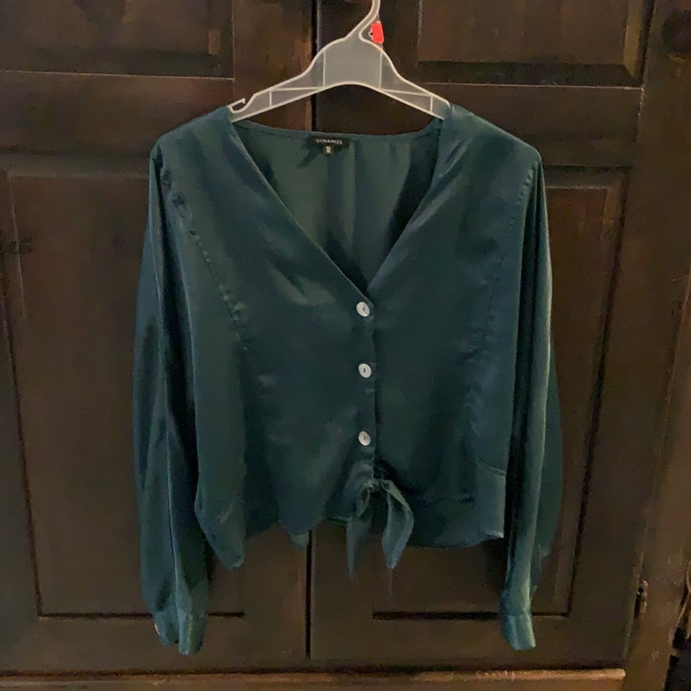5/$45 Dynamite crop button up blouse